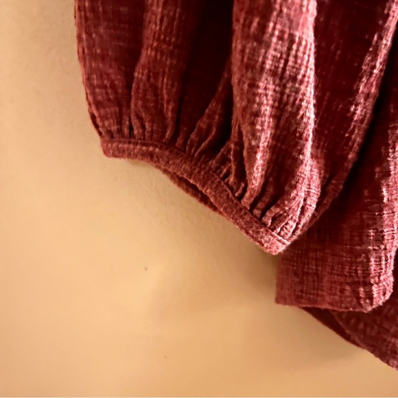 Cable & Gauge Peasant Top - Picture 3 of 6